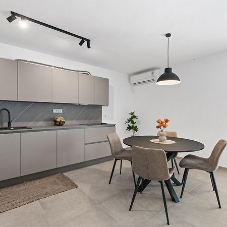 Апартаменты Poli Nona - Renovated In 2023 Пореч Экстерьер фото